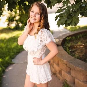 Meet your Posher, Claire